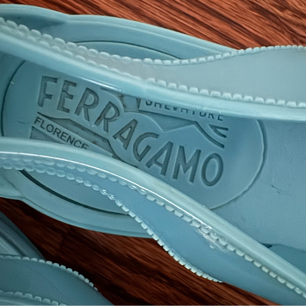 Salvatore Ferragamo jelly shoes - size 5 - Picture 5 of 5